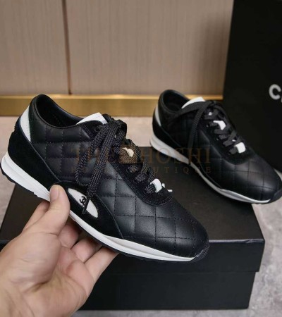  CHANEL LEATHER SNEAKERS BLACK CALFSKIN LOW-TOP - Women US 5= EU 35= 22.5 cm= UK3